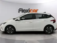 Usado Hyundai i20 101 CV (74 kW) 2022 Blanco Utilitario