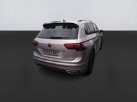 Usado VW Tiguan R-line 150 CV (110 kW) 2022 Gris / plata SUV