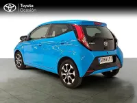Usado Toyota Aygo X-play 72 CV (52 kW) 2020 Azul Utilitario
