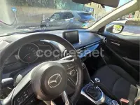 Usado Mazda 2 Edition 90 CV (66 kW) 2020 Gris / plata Berlina