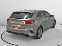 Usado Kia Ceed 101 CV (74 kW) 2023 Gris Utilitario