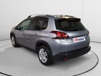 Usado Peugeot 2008 Signature Sky 82 CV (60 kW) 2019 Gris / plata SUV