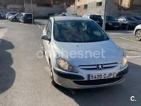 Usado Peugeot 307 90 CV (66 kW) 2003 Gris / plata Berlina
