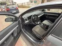 Usado Opel Vectra Elegance 120 CV (88 kW) 2005 Gris / plata Berlina