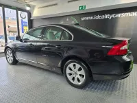 Käytetty Volvo S80 Momentum 185 HP (136 kW) 2008 Musta Sedan