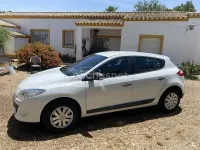Usado Renault Mégane III Authentique 100 CV (73 kW) 2011 Blanco Berlina