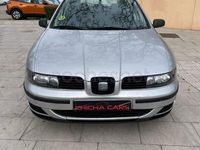 Usado Seat Leon 105 CV (77 kW) 2001 Gris / plata Utilitario
