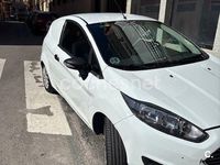 Usado Ford Fiesta Trend 75 CV (55 kW) 2015 Blanco Berlina