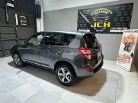 Usado Toyota RAV4 Executive 150 CV (110 kW) 2012 Gris / plata SUV