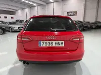 Usado Audi A4 143 CV (105 kW) 2012 Rojo Familiar