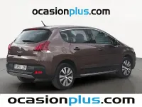 Usado Peugeot 3008 Style 120 CV (88 kW) 2015 Marrón Familiar