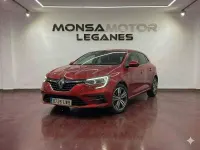 Usado Renault Mégane IV Zen 140 CV (102 kW) 2022 Rojo Berlina