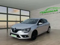 Usado Renault Mégane Business 116 CV (85 kW) 2019 Plateado Berlina