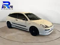 Usado Ford Focus Trend 115 CV (84 kW) 2002 Blanco Berlina