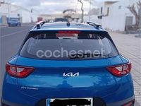 Usado Kia Stonic 84 CV (61 kW) 2022 Azul SUV