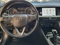 Usado Opel Insignia Selective 140 CV (102 kW) 2017 Negro Berlina
