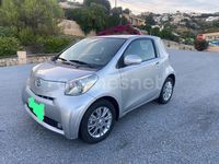 Usado Toyota iQ 99 CV (72 kW) 2010 Gris / plata Utilitario