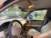 Usado Mercedes E280 Elegance 204 CV (150 kW) 1998 Verde Berlina