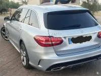 Usado Mercedes C300 245 CV (180 kW) 2017 Azul Familiar