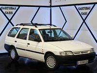 Usado Ford Escort Ghia 89 CV (65 kW) 1992 Blanco Familiar