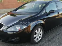 Usado Seat Leon Stylance 105 CV (77 kW) 2007 Negro Utilitario