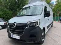 Usado Renault Master 135 CV (99 kW) 2023 Blanco Monovolumen