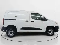 Usado Citroën Berlingo 131 CV (96 kW) 2022 Blanco Monovolumen