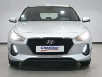 Usado Hyundai i30 GO! 110 CV (80 kW) 2018 Gris Familiar