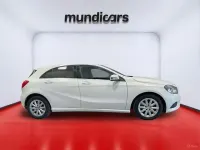Usado Mercedes A180 Style 122 CV (89 kW) 2013 Blanco Berlina