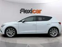 Usado Seat Leon FR 130 CV (95 kW) 2018 Blanco Berlina