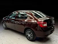 Usado Dacia Logan Ambiance 75 CV (55 kW) 2016 Marrón Berlina