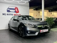 Usado Honda Civic Elegance 182 CV (133 kW) 2018 Gris / plata Berlina