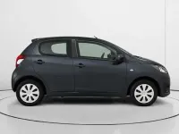 Usado Peugeot 108 Active 72 CV (52 kW) 2021 Gris Utilitario