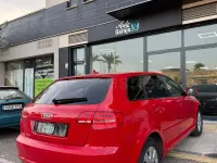 Usado Audi A3 Sportback Attraction 105 CV (77 kW) 2011 Rojo Utilitario