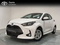 Usado Toyota Yaris Hybrid Active 116 CV (85 kW) 2022 Blanco Berlina
