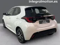 Usado Toyota Yaris Hybrid Style 115 CV (84 kW) 2022