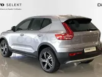 Usado Volvo XC40 Plus 163 CV (119 kW) 2024 Gris / plata SUV
