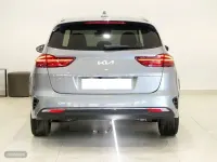 Usado Kia Ceed Sportswagon Style 120 CV (88 kW) 2024 Gris Familiar