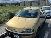 Usado Fiat Punto 60 CV (44 kW) 2000 Amarillo Utilitario