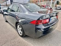 Usado Honda Accord Comfort 155 CV (114 kW) 2003 Gris / plata Berlina