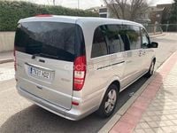 Usado Mercedes Viano 150 CV (110 kW) 2011 Gris / plata Monovolumen
