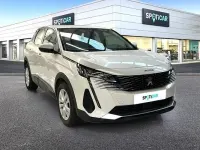 Usado Peugeot 3008 Active 130 CV (95 kW) 2021 Blanco SUV