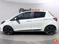 Usado Toyota Yaris Hybrid 101 CV (74 kW) 2017 Blanco Berlina