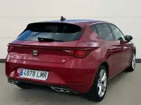 Usado Seat Leon FR 150 CV (110 kW) 2021 Rojo Berlina