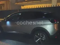 Usado Peugeot 3008 Allure 130 CV (95 kW) 2020 Gris / plata SUV
