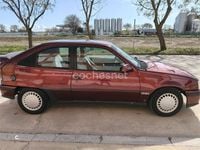 Usado Opel Kadett 129 CV (94 kW) 1990 Granate Utilitario