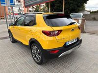 Usado Kia Stonic 136 CV (100 kW) 2018 Amarillo SUV