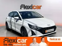 Usado Hyundai i20 101 CV (74 kW) 2024 Blanco Utilitario