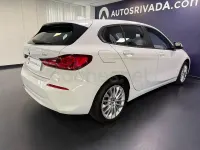 Usado BMW 118 Comfort Edition 136 CV (100 kW) 2022 Blanco Berlina