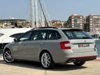 Usado Skoda Octavia RS 184 CV (135 kW) 2015 Gris / plata Familiar